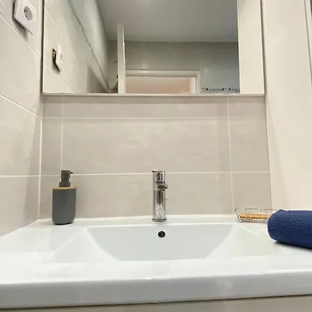 Apartment Rabiac - Charming 1 Bedroom With Private Garden