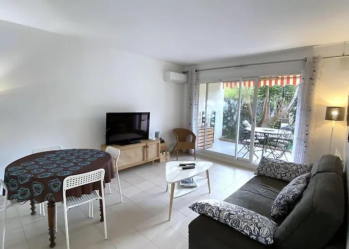 Rabiac - Charming 1 Bedroom With Private Garden Appartamento *