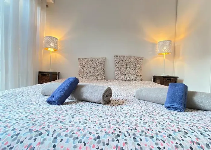 Rabiac - Charming 1 Bedroom With Private Garden Appartamento Antibes