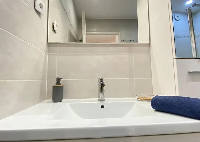 Appartamento Rabiac - Charming 1 Bedroom With Private Garden